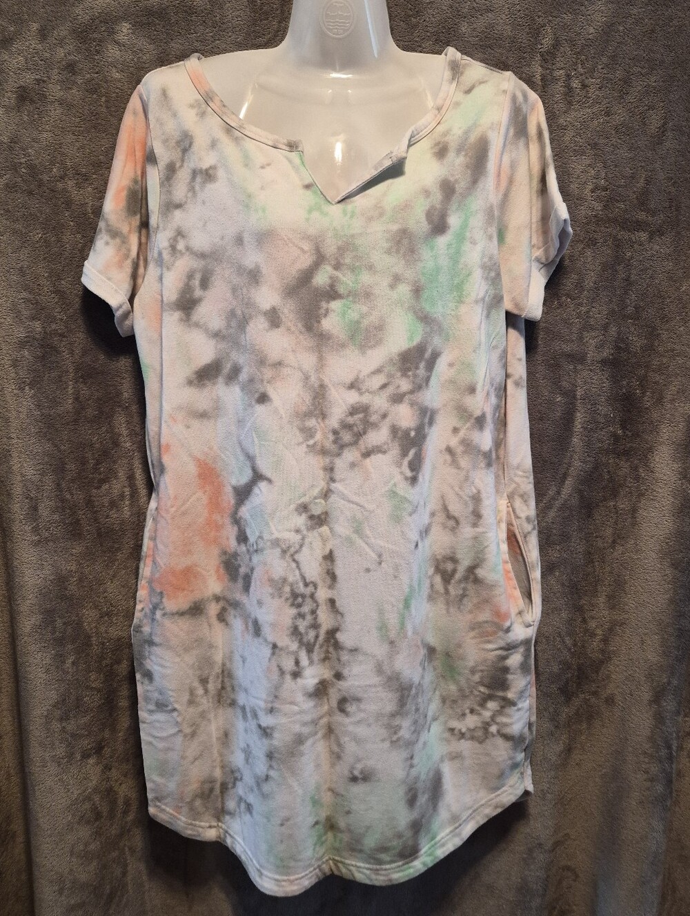 L T-Shirt Dress